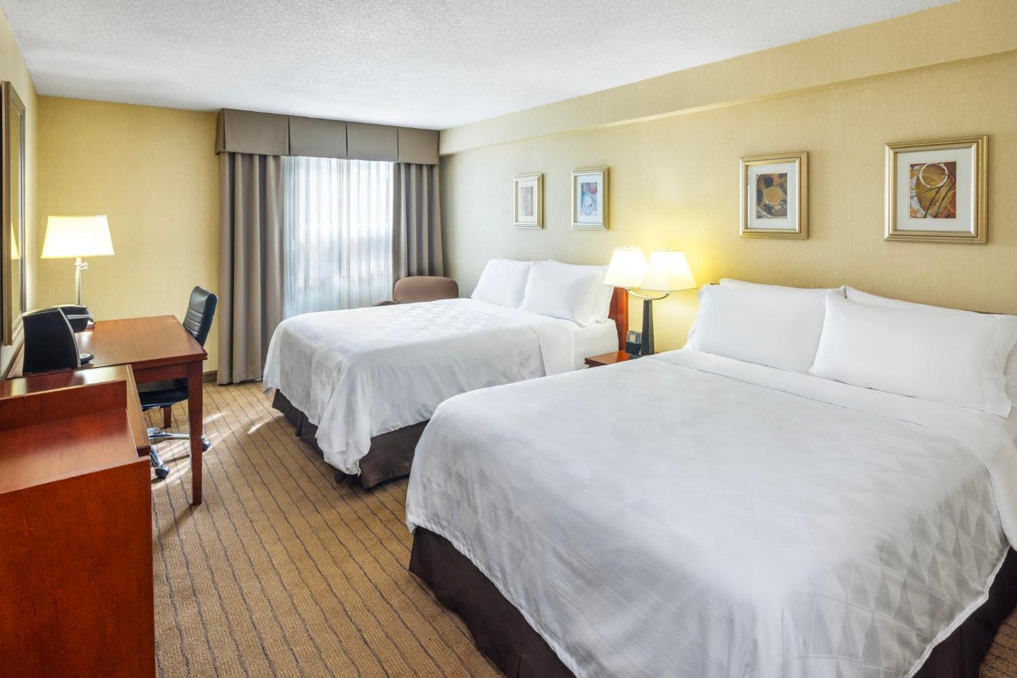 Holiday Inn Laval Montreal, An Ihg Hotel Dış mekan fotoğraf
